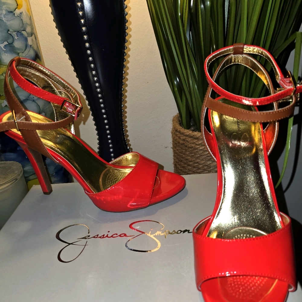 Women high heel shoes